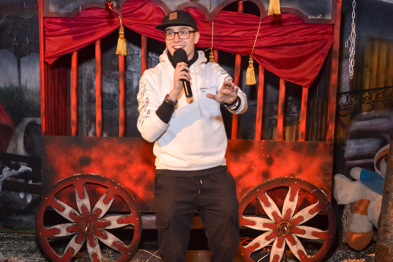 Арендовать Не тот цирк. Лофт с экзотическим интерьером