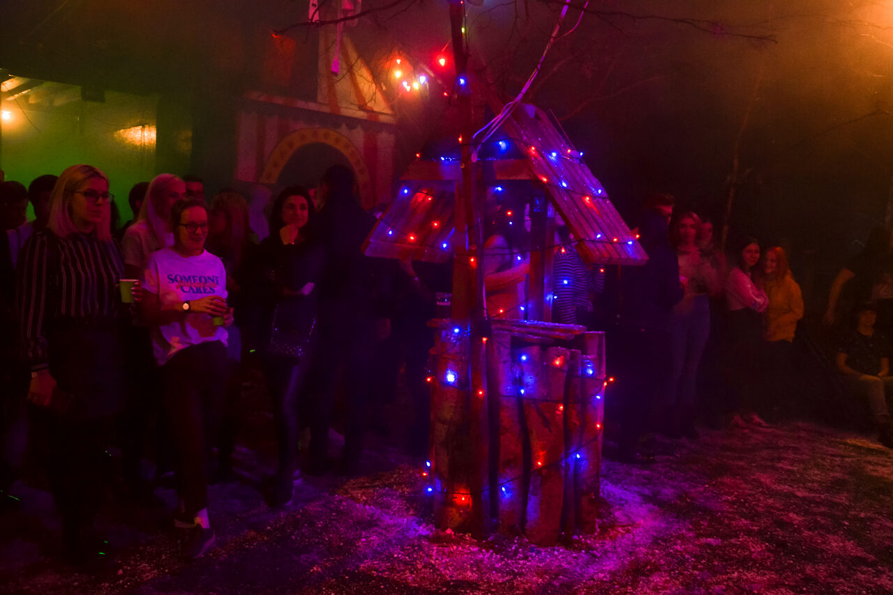 Арендовать Не тот цирк. Лофт с экзотическим интерьером