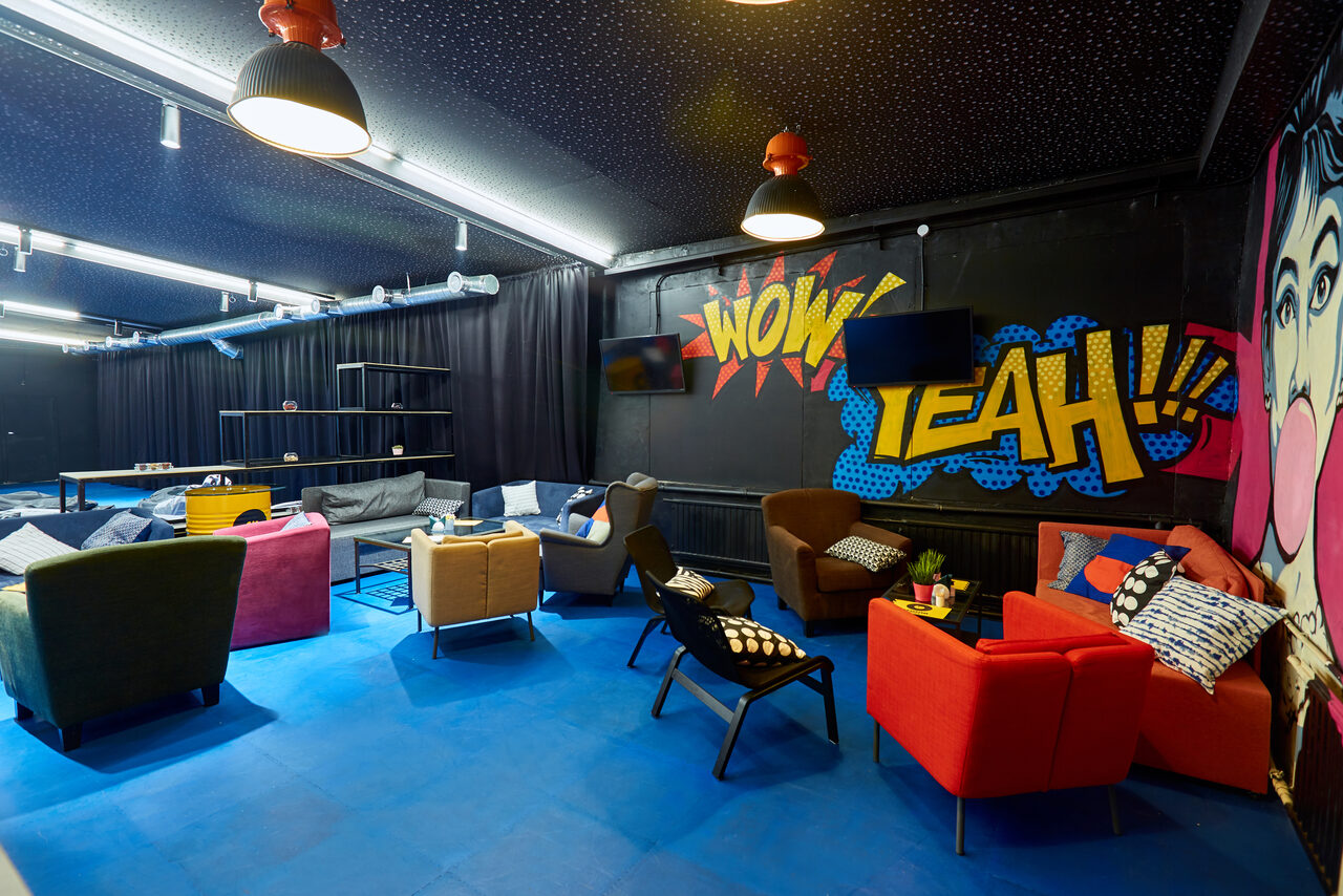 Арендовать Smola Hall. Пространство в урбанистическом стиле