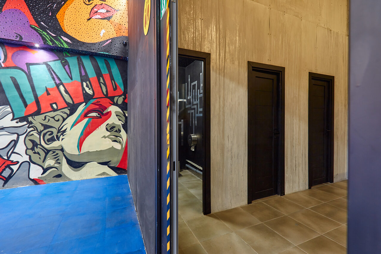 Арендовать Smola Hall. Пространство в урбанистическом стиле