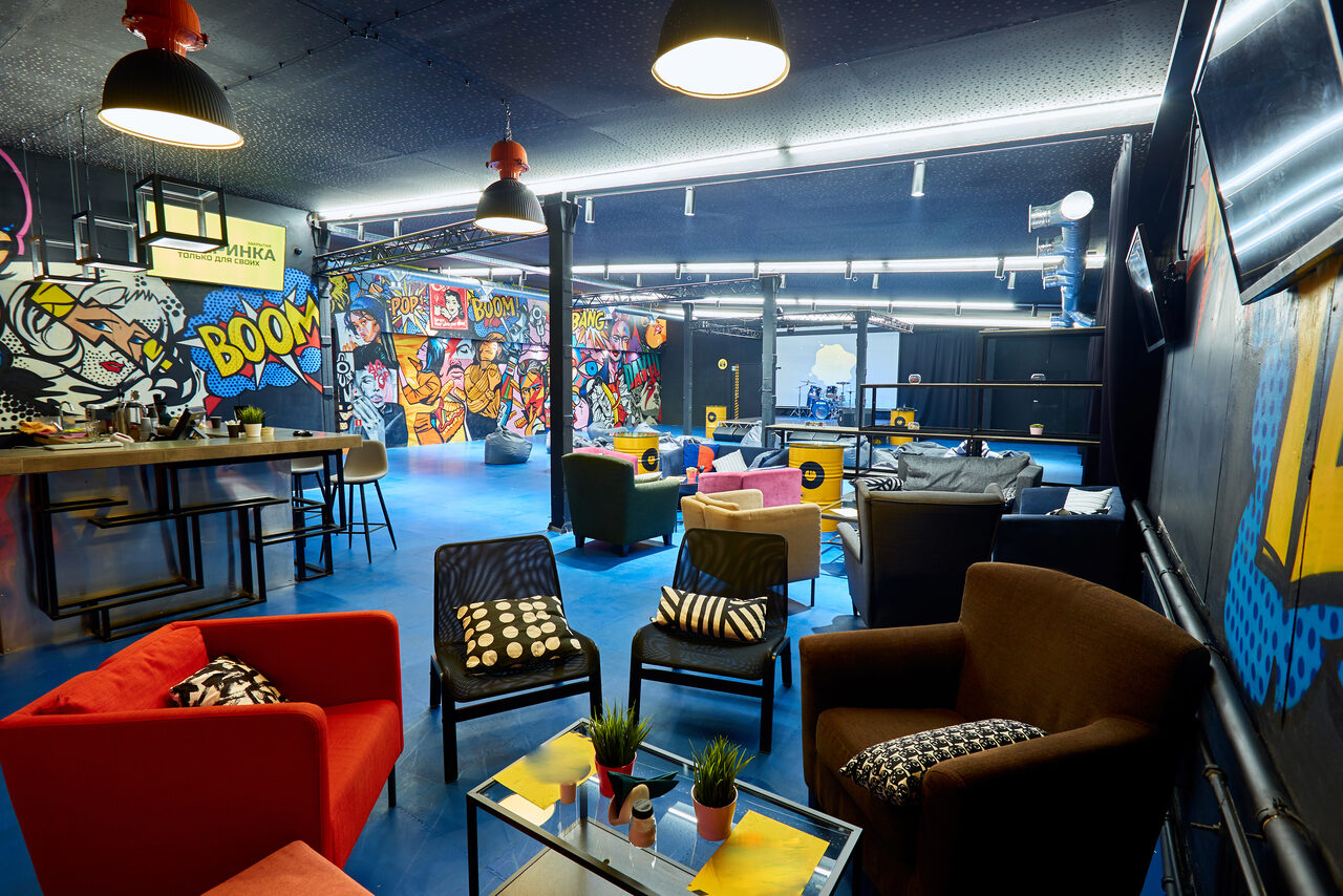 Арендовать Smola Hall. Пространство в урбанистическом стиле