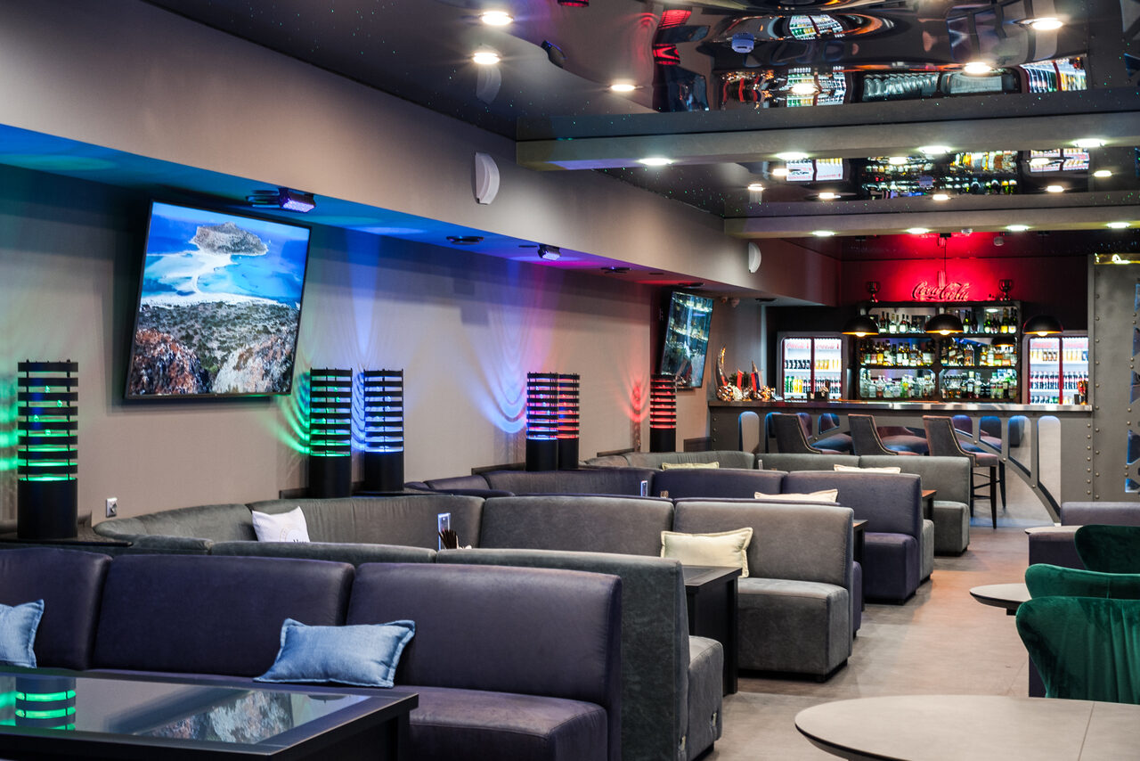 Арендовать METRO CENTER - культовое мультиформатное пространство.