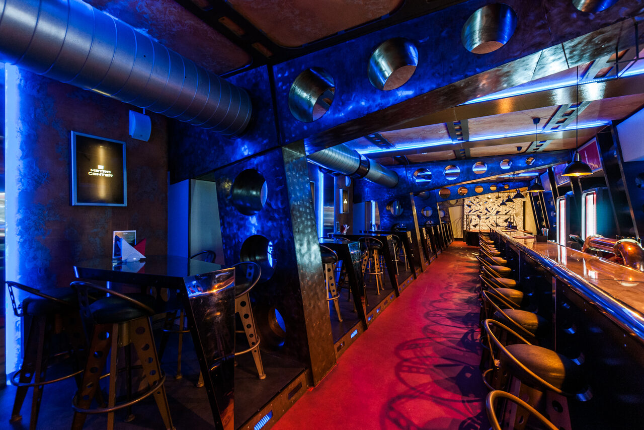 Арендовать METRO CENTER - культовое мультиформатное пространство.