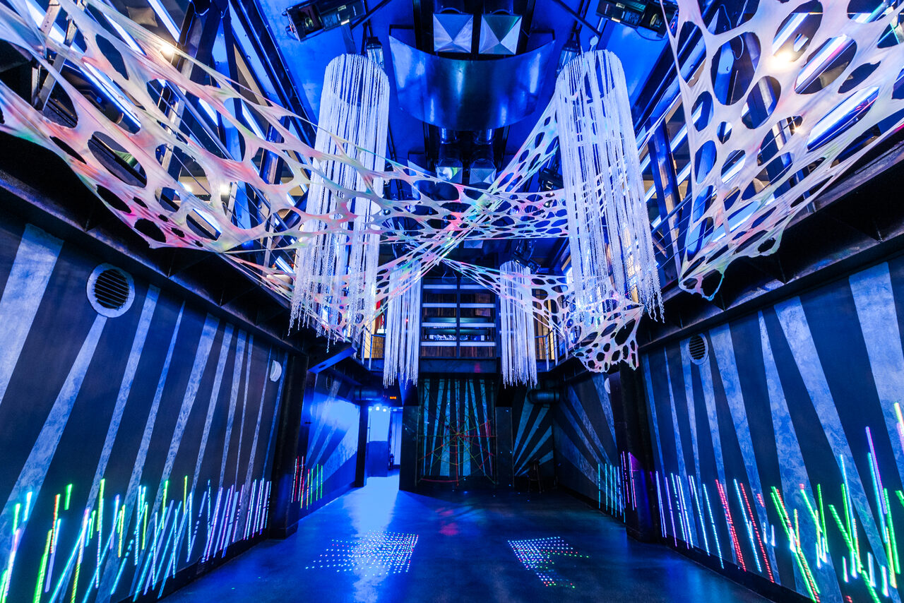 Арендовать METRO CENTER - культовое мультиформатное пространство.