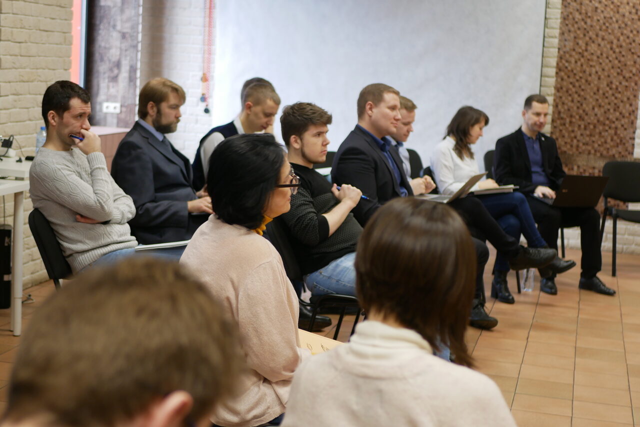 Арендовать Тренинг-лофт с большими окнами