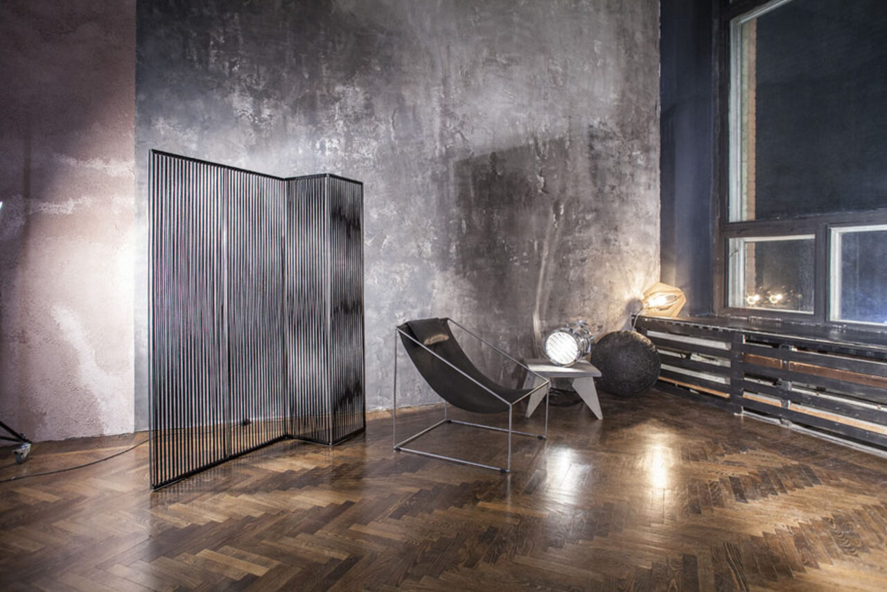 Арендовать WoodStudios Минималистичный зал с панорамным окном