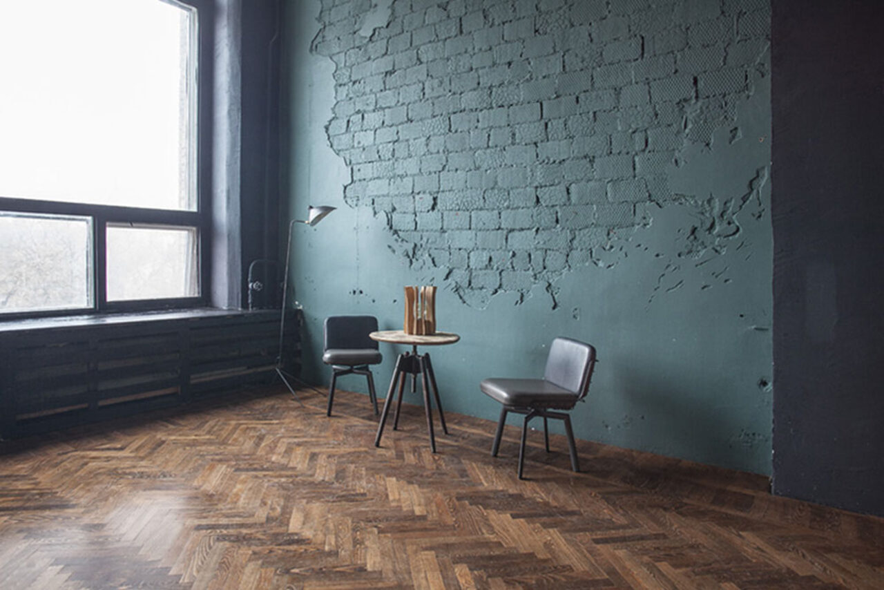 Арендовать WoodStudios Минималистичный зал с панорамным окном