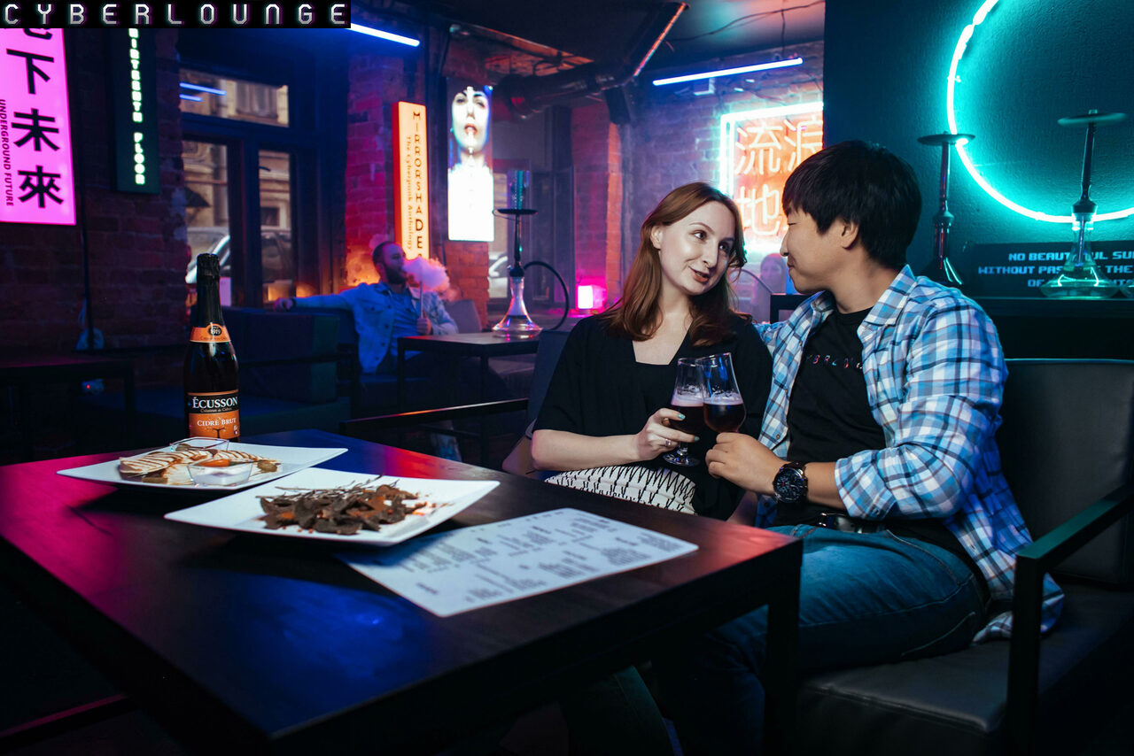 Арендовать Cyberlounge- лаундж-бар в самом центре Санкт-Петербурга