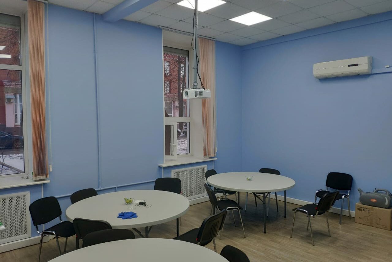 Арендовать Учебный класс с высокими потолками