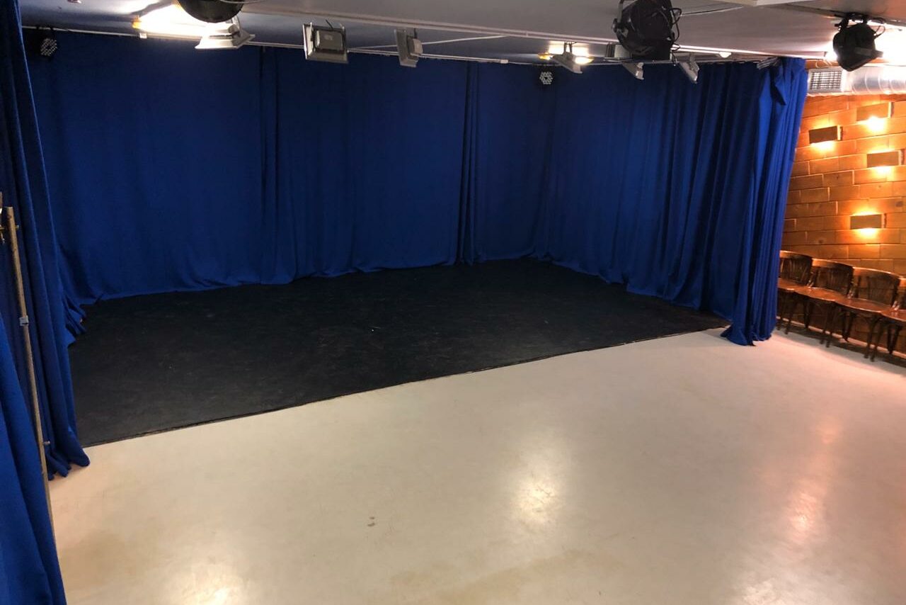 Арендовать Кафе "Капуста" 