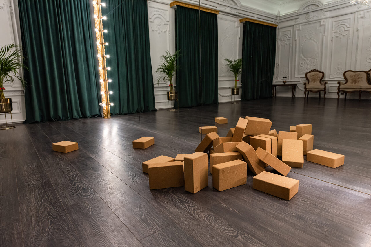 Арендовать Танцевальный зал в старинном особняке середины 19го века