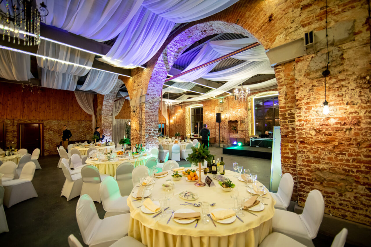 Арендовать Ресторан-лофт Хаянис Холл на Выборгской