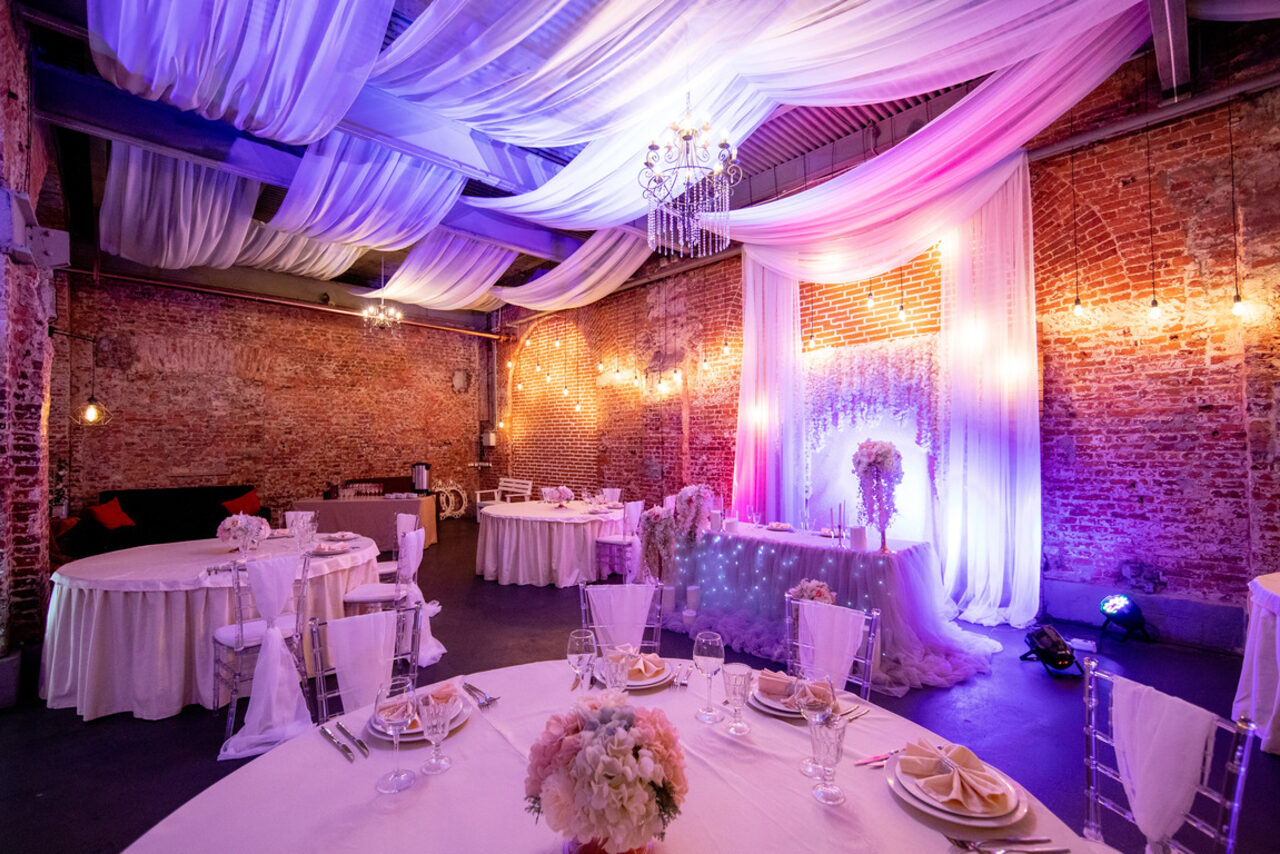 Арендовать Ресторан-лофт Хаянис Холл на Выборгской