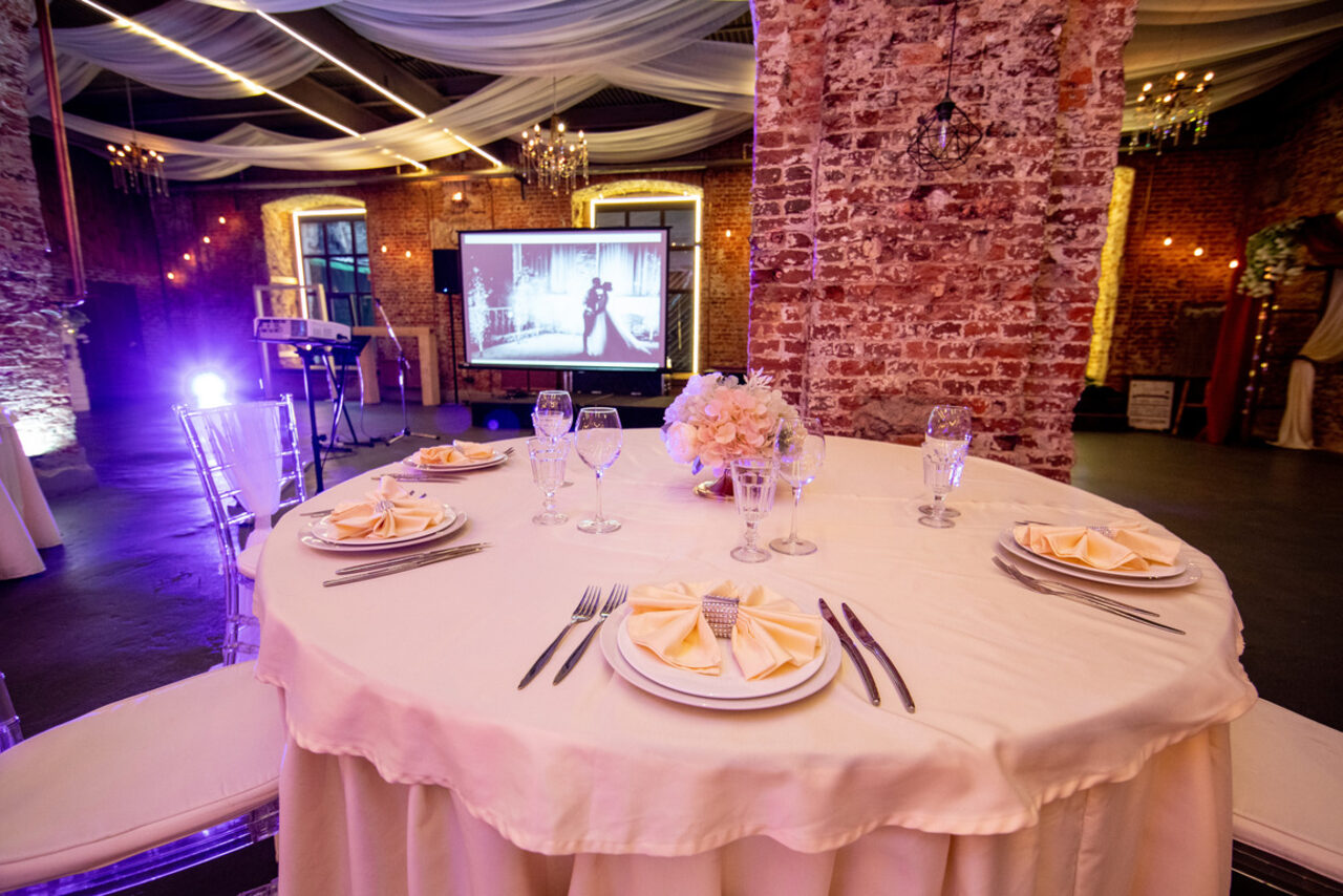 Арендовать Ресторан-лофт Хаянис Холл на Выборгской