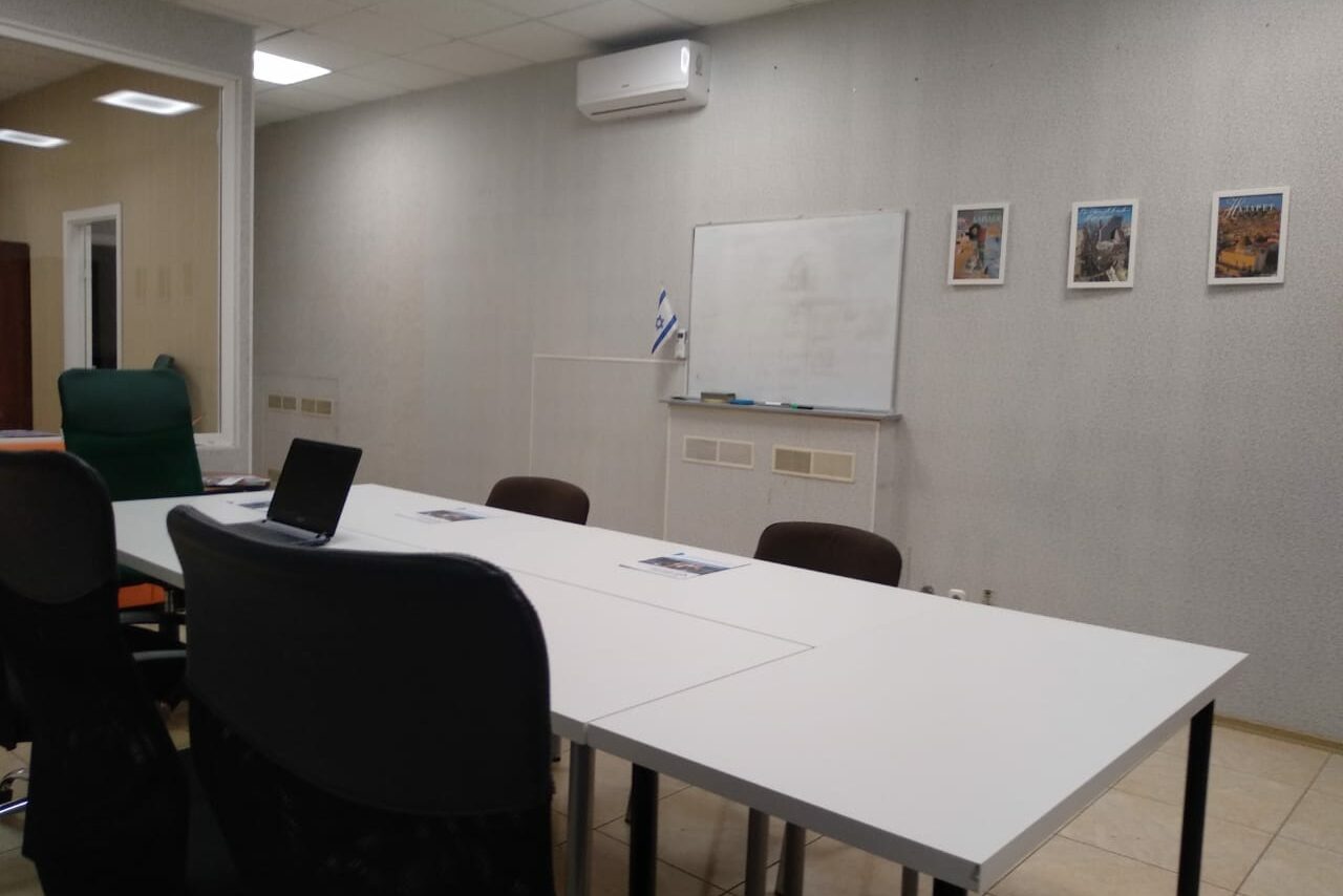 Арендовать israclub (исраклуб).  Голубой зал