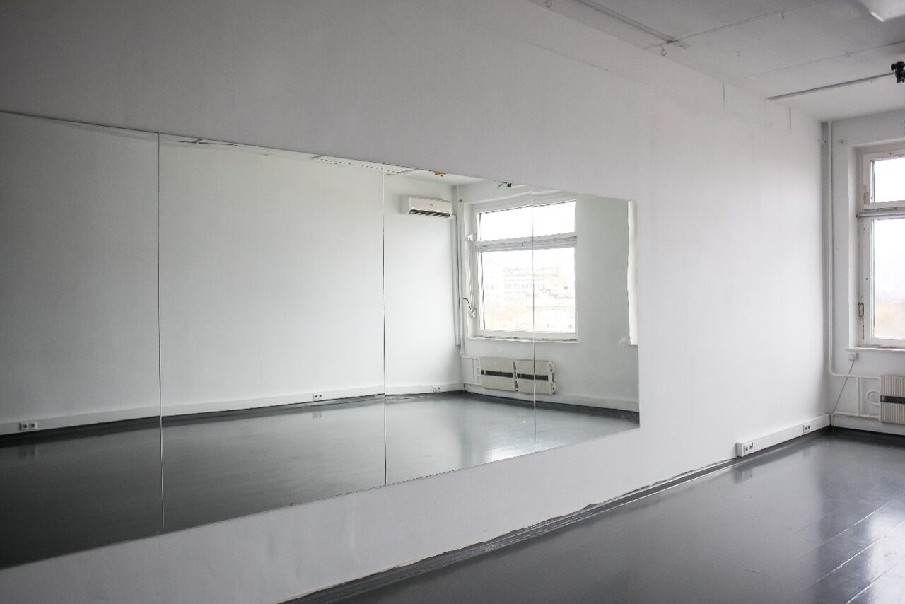 Арендовать Bogdo Studio Зал с большими зеркалами