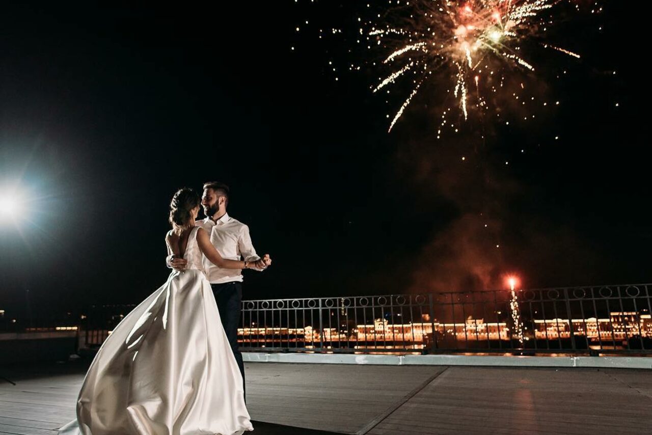 Арендовать Между небом и Невой