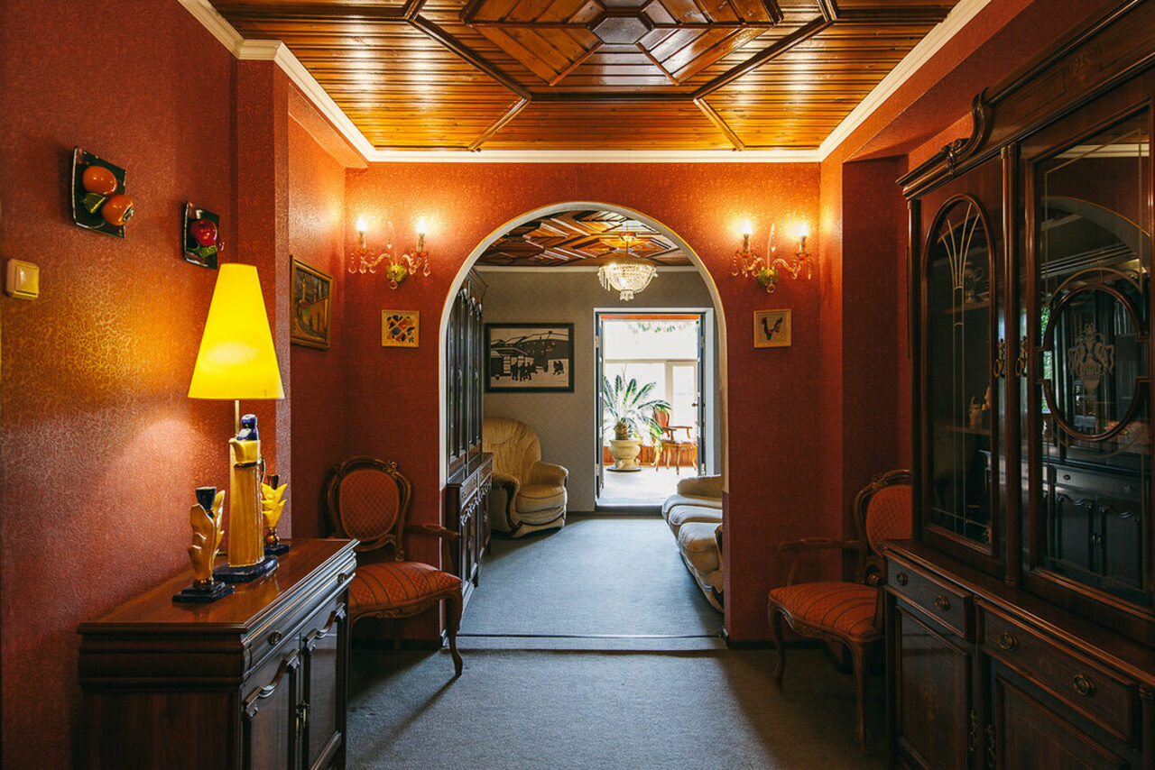 Арендовать Бельведер Коттедж за городом