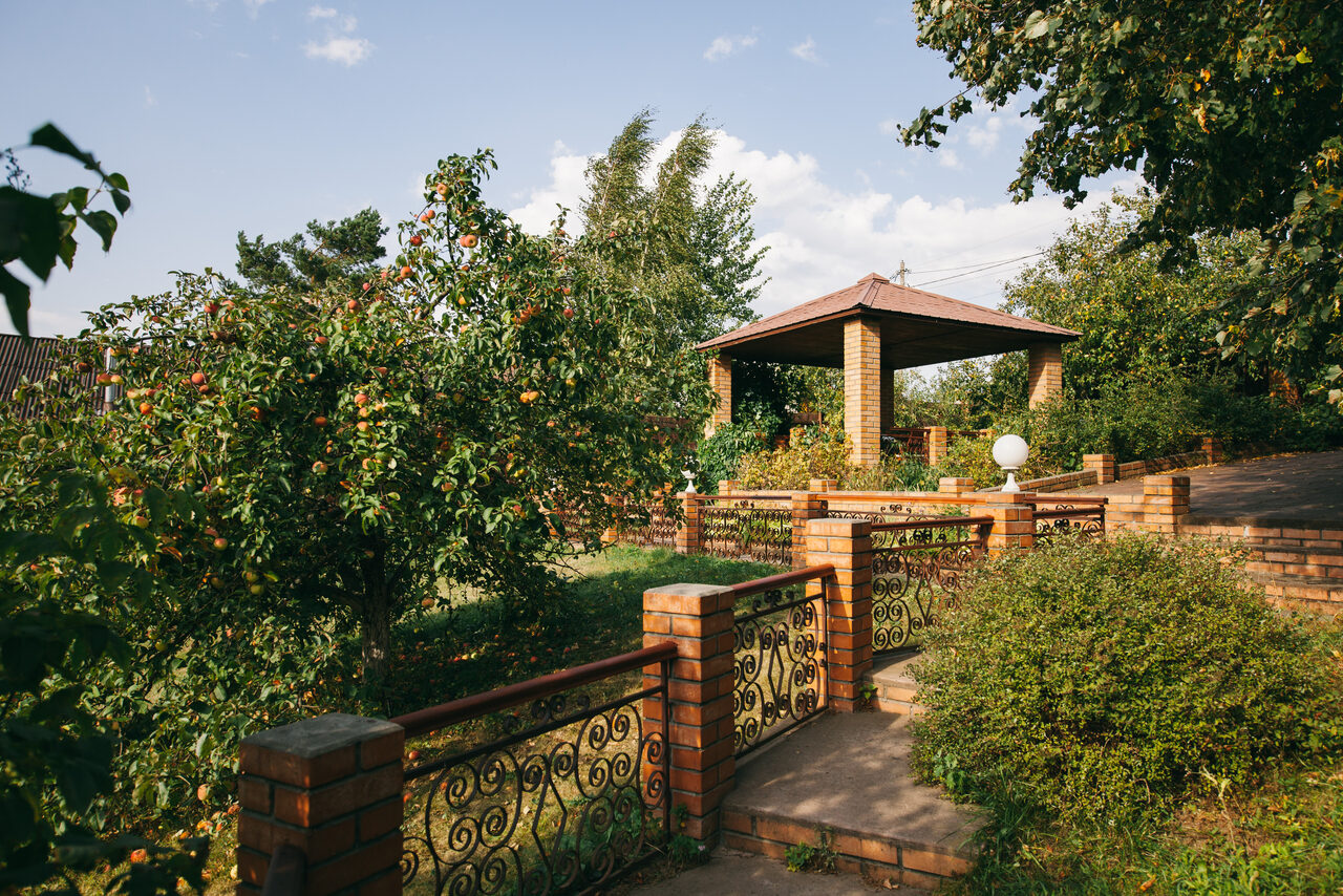 Арендовать Бельведер Коттедж за городом