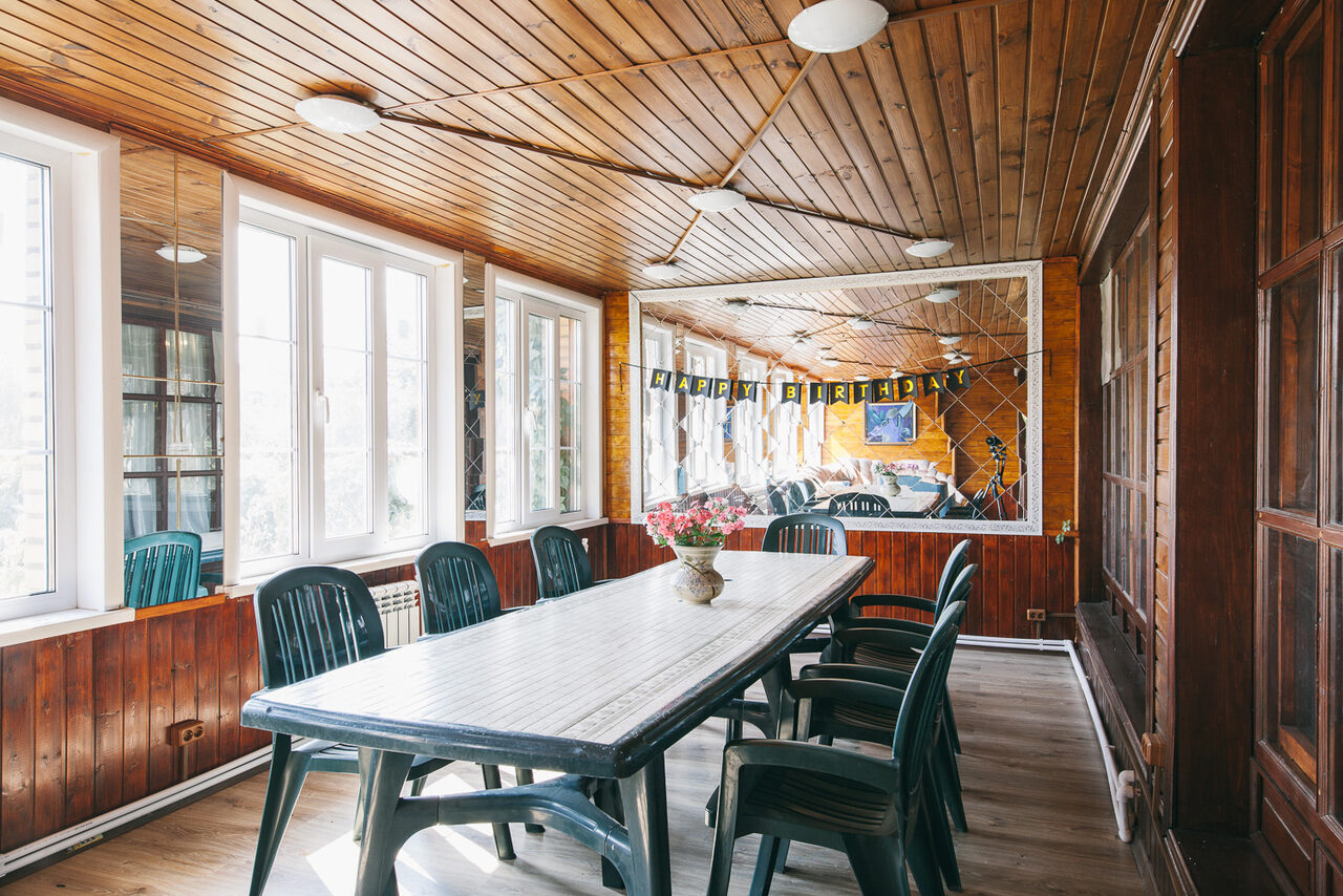 Арендовать Бельведер Коттедж за городом