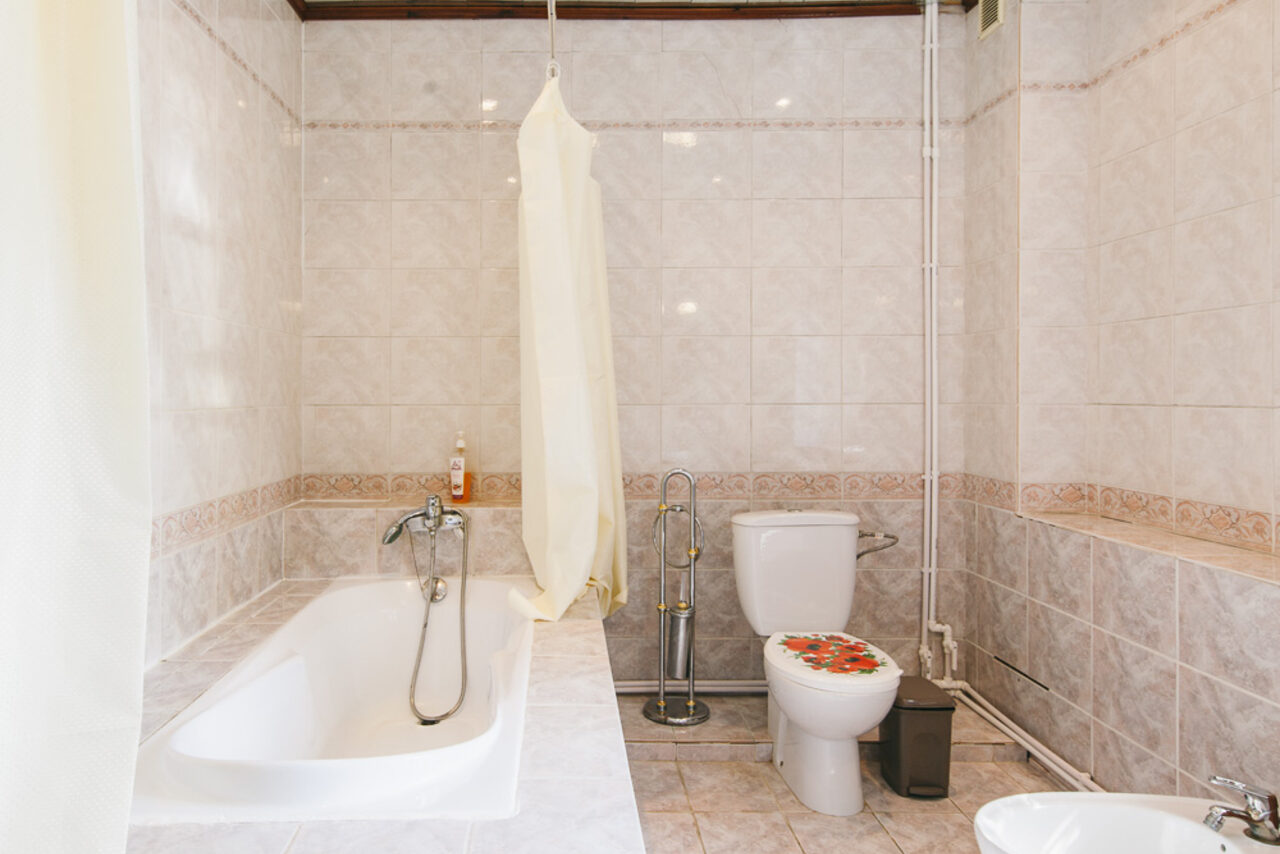 Арендовать Бельведер Коттедж за городом