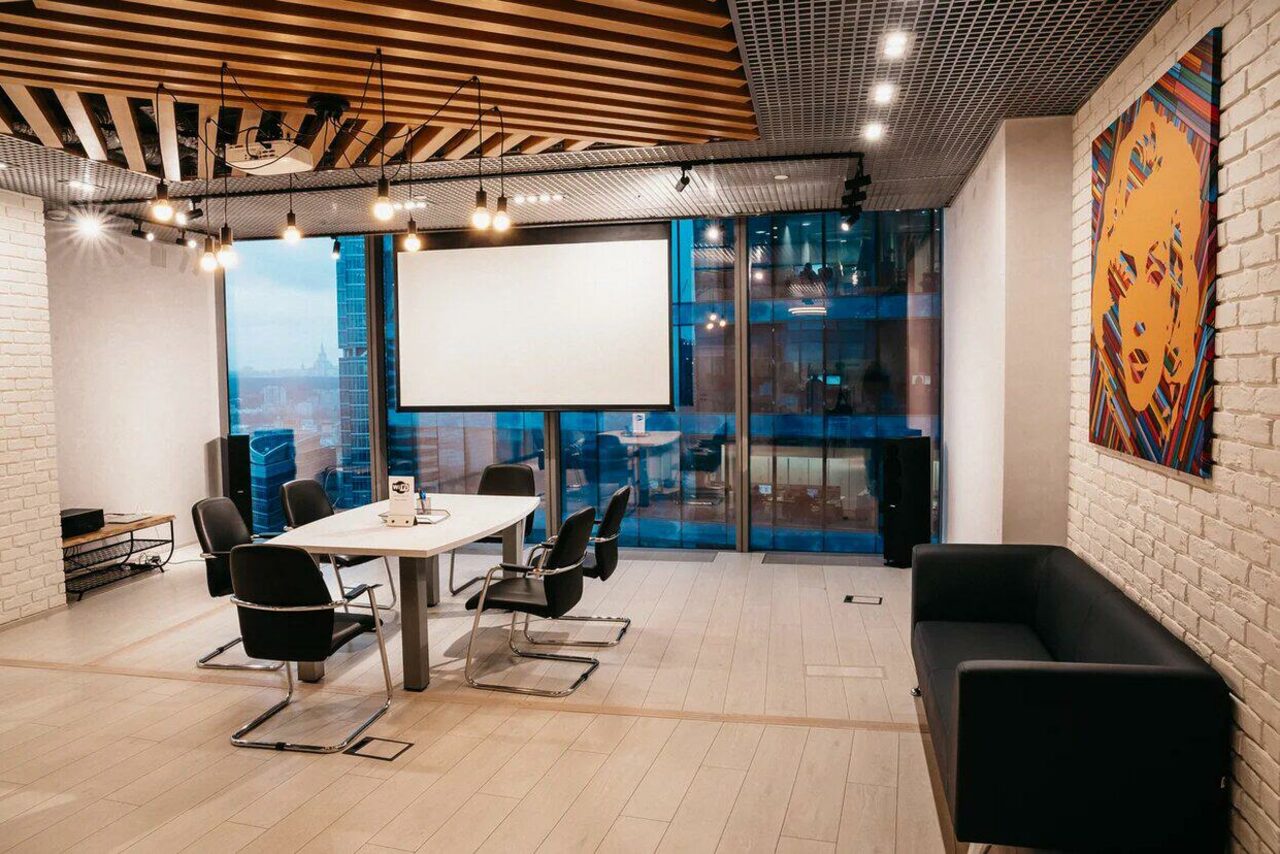 Арендовать  Московский Офисный Центр. Конференц-зал Восток 29