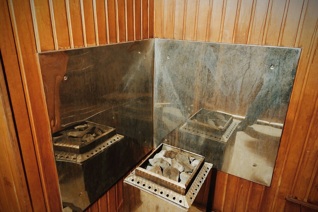 Арендовать New Tulip House Загородный комфортабельный коттежд