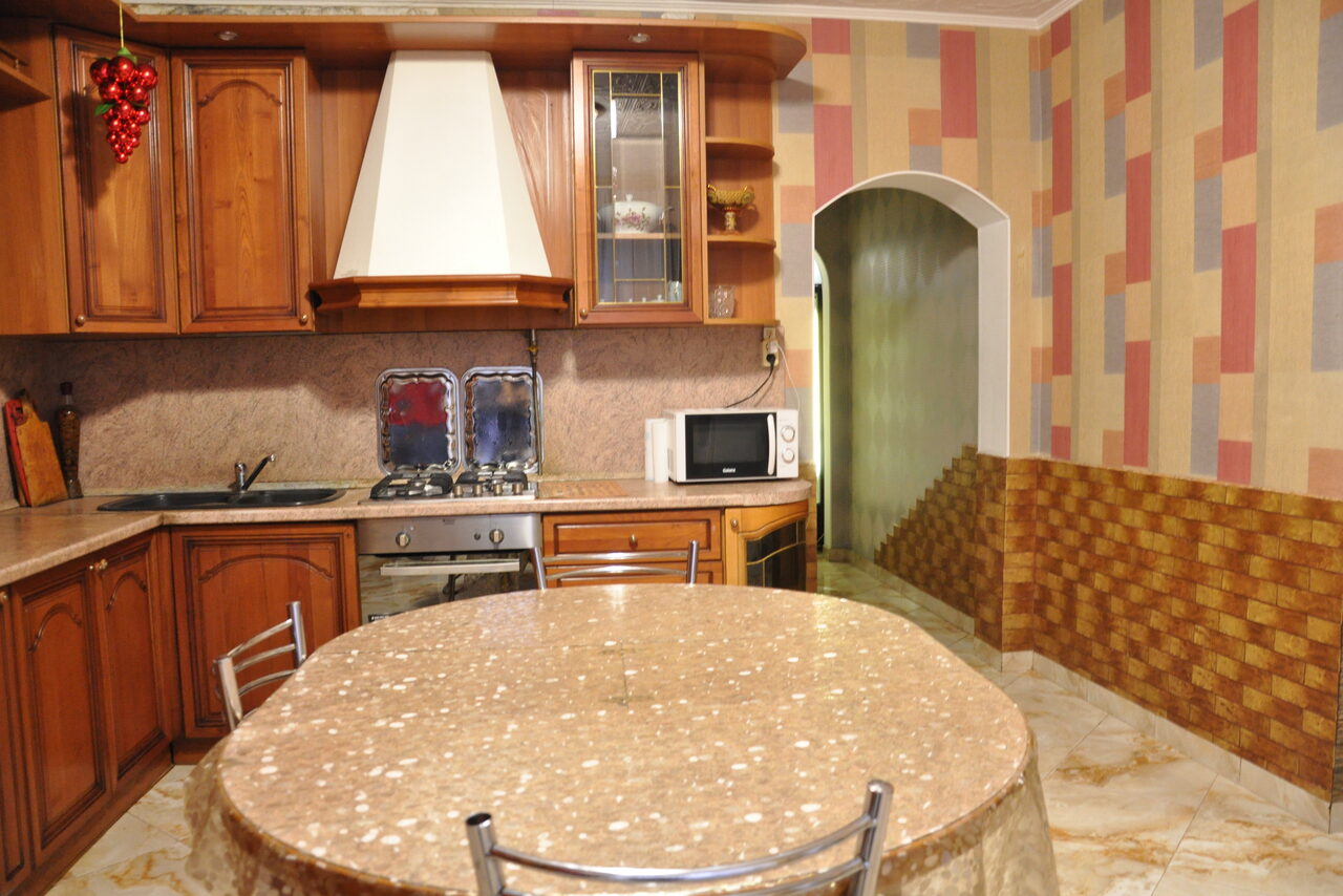 Арендовать New Tulip House Загородный комфортабельный коттежд