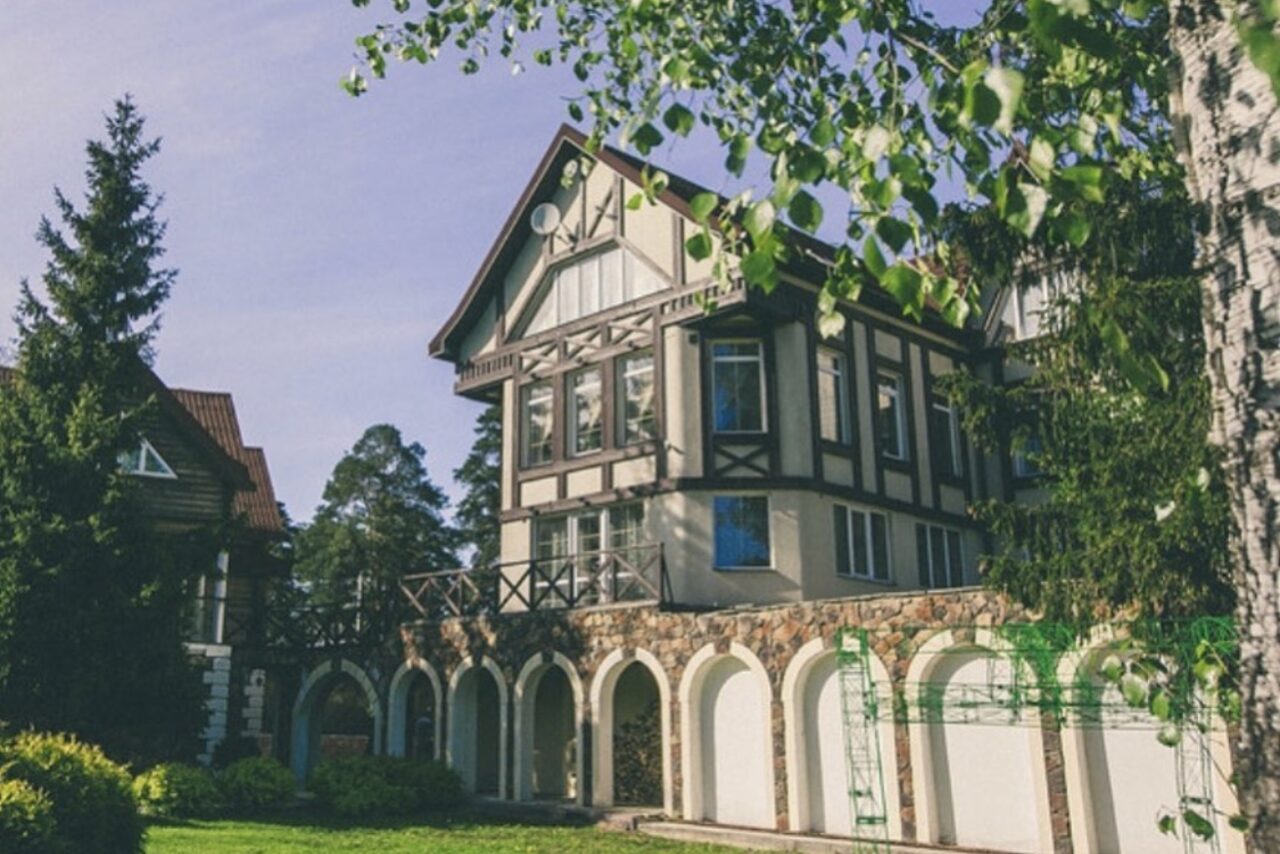 Арендовать Поместье Большаково Вилла для различных мероприятий