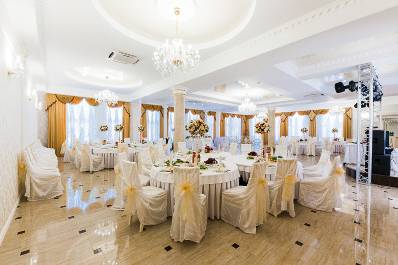Арендовать Отель Визит Белый зал Площадка в Ростове-на-Дону 
