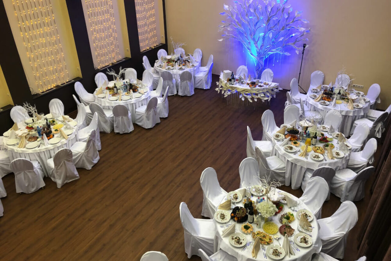 Арендовать Гостиница Бристоль-Жигули