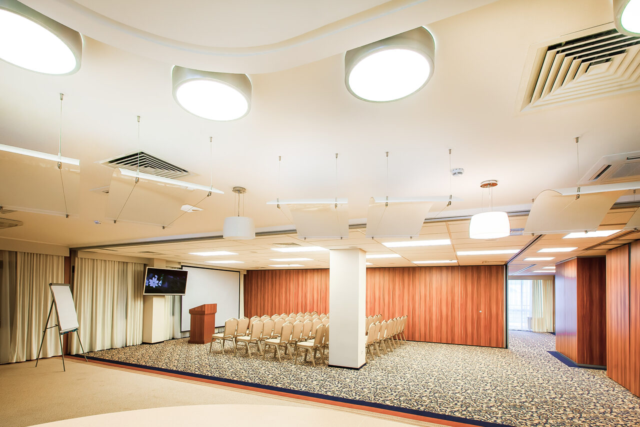 Арендовать Просторный конференц-зал в Челябинске