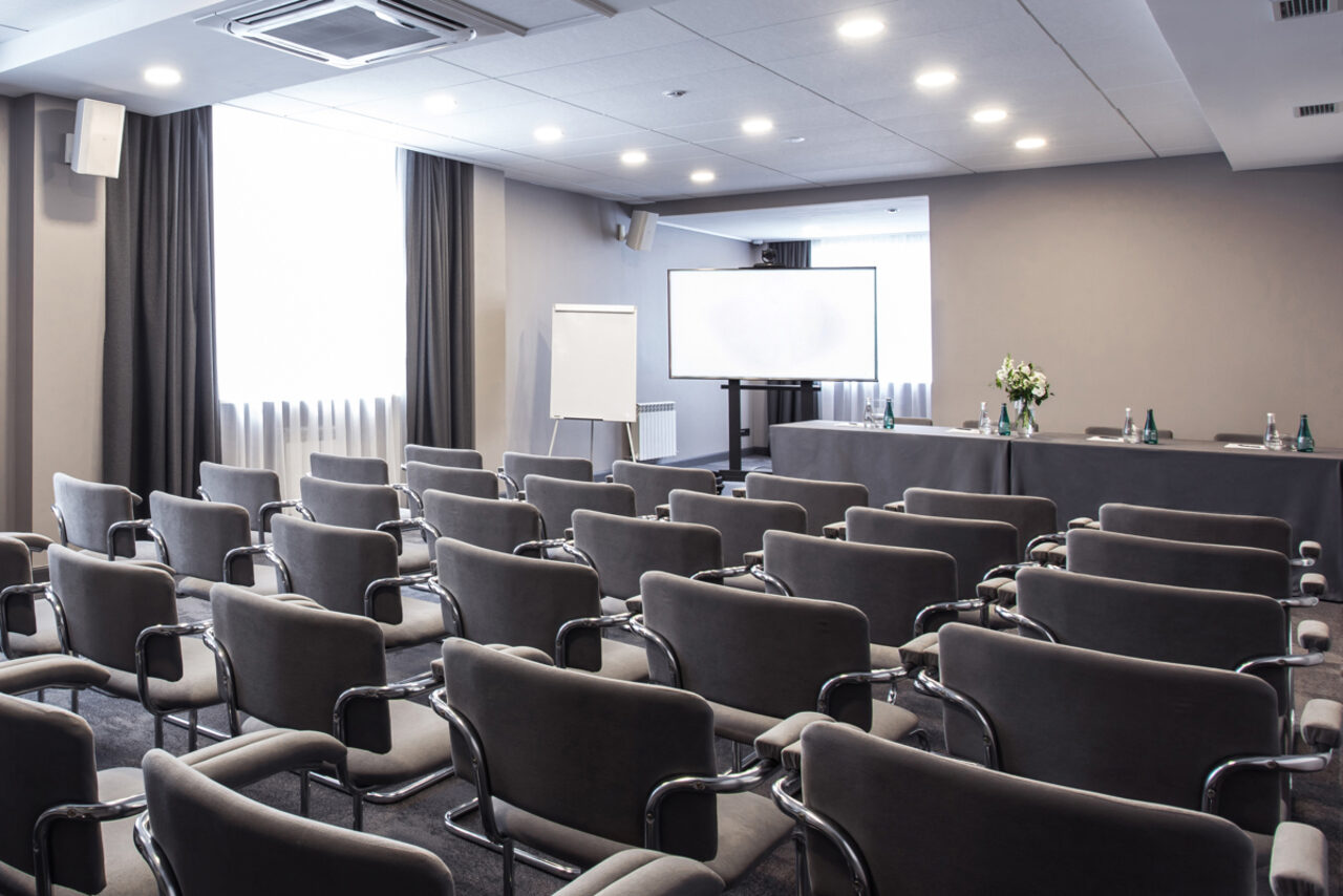 Арендовать Бутик-отель «39». Светлый конференц-зал в Ростове-на-Дону