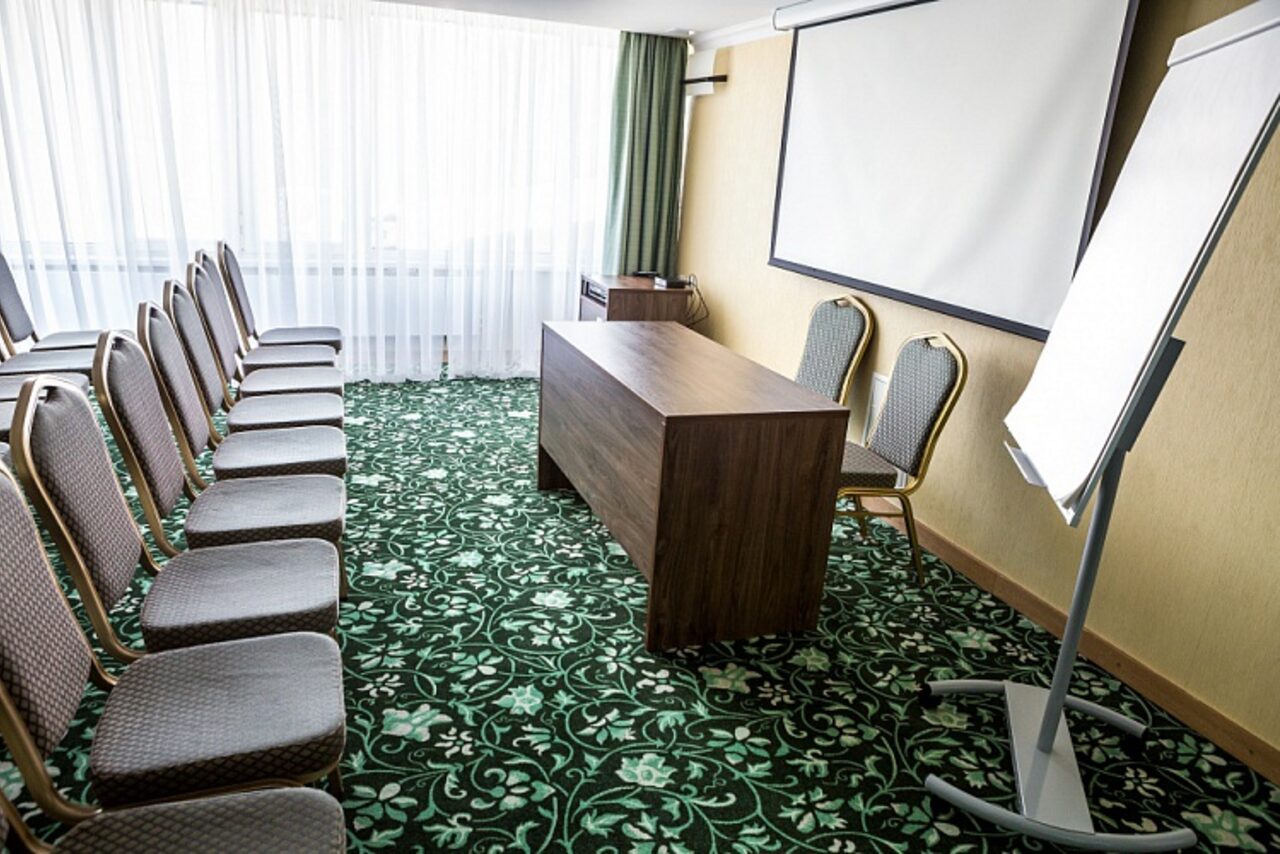 Арендовать Гостиница «Малахит»