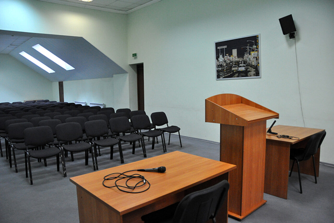 Арендовать Отель Регина 