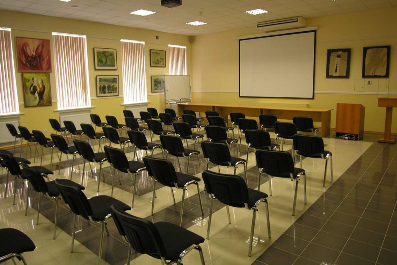 Арендовать Центр книги и графики