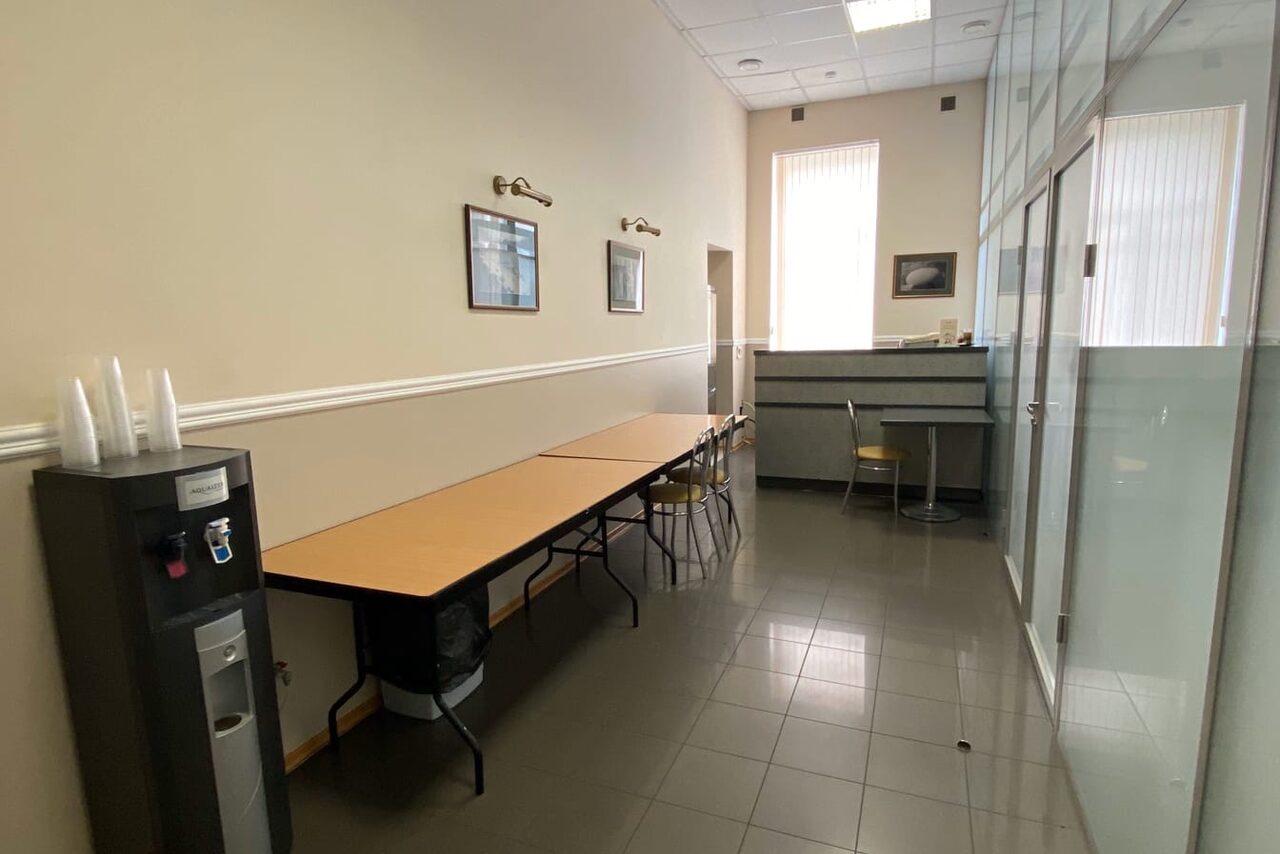 Арендовать Центр книги и графики