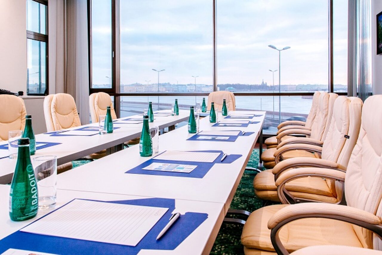 Арендовать Отель «Санкт-Петербург»