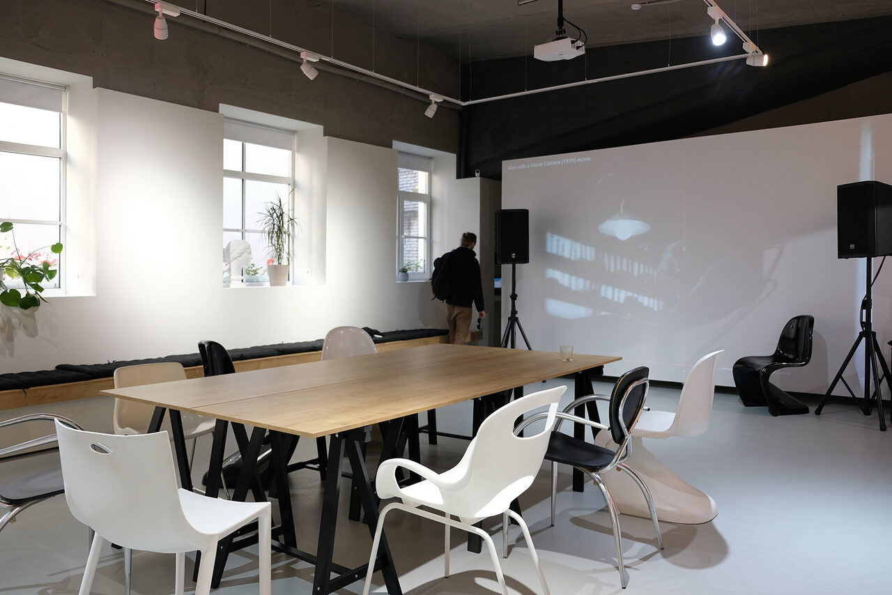 Арендовать Otherside Лофт-галерея рядом с Казанским собором