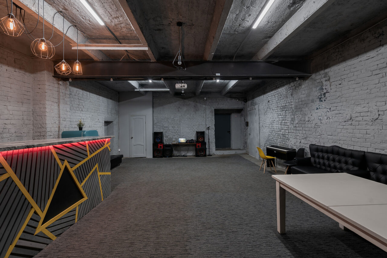 Арендовать Loft Detroit Лофт на первом этаже старинной фабрики