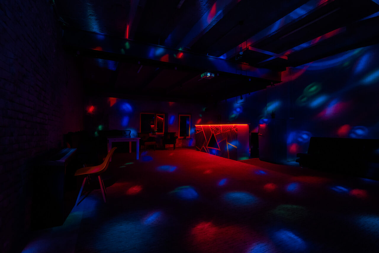 Арендовать Loft Detroit Лофт на первом этаже старинной фабрики