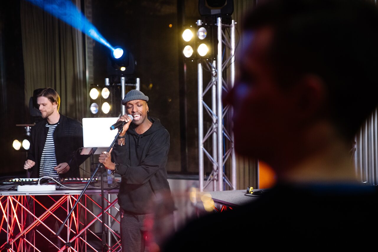 Арендовать DOM25. Каминный зал для мероприятий