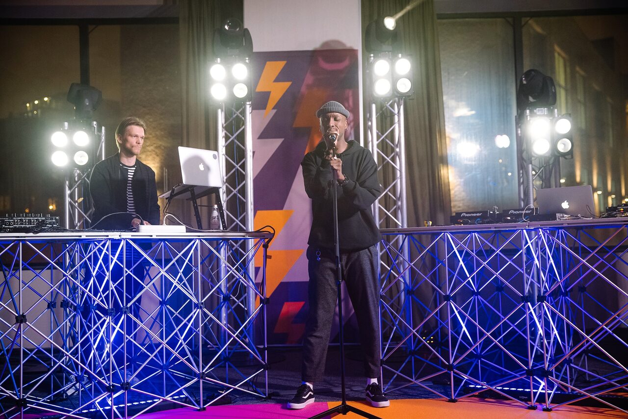 Арендовать DOM25. Каминный зал для мероприятий