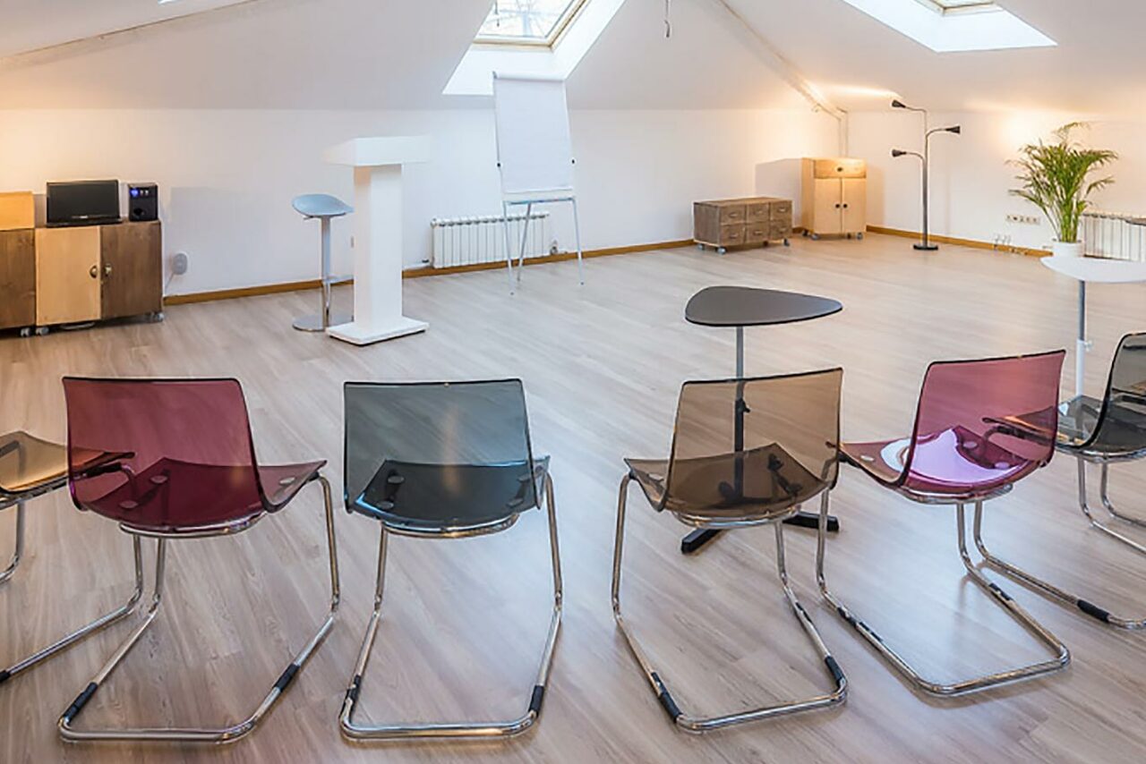 Арендовать Business Speech