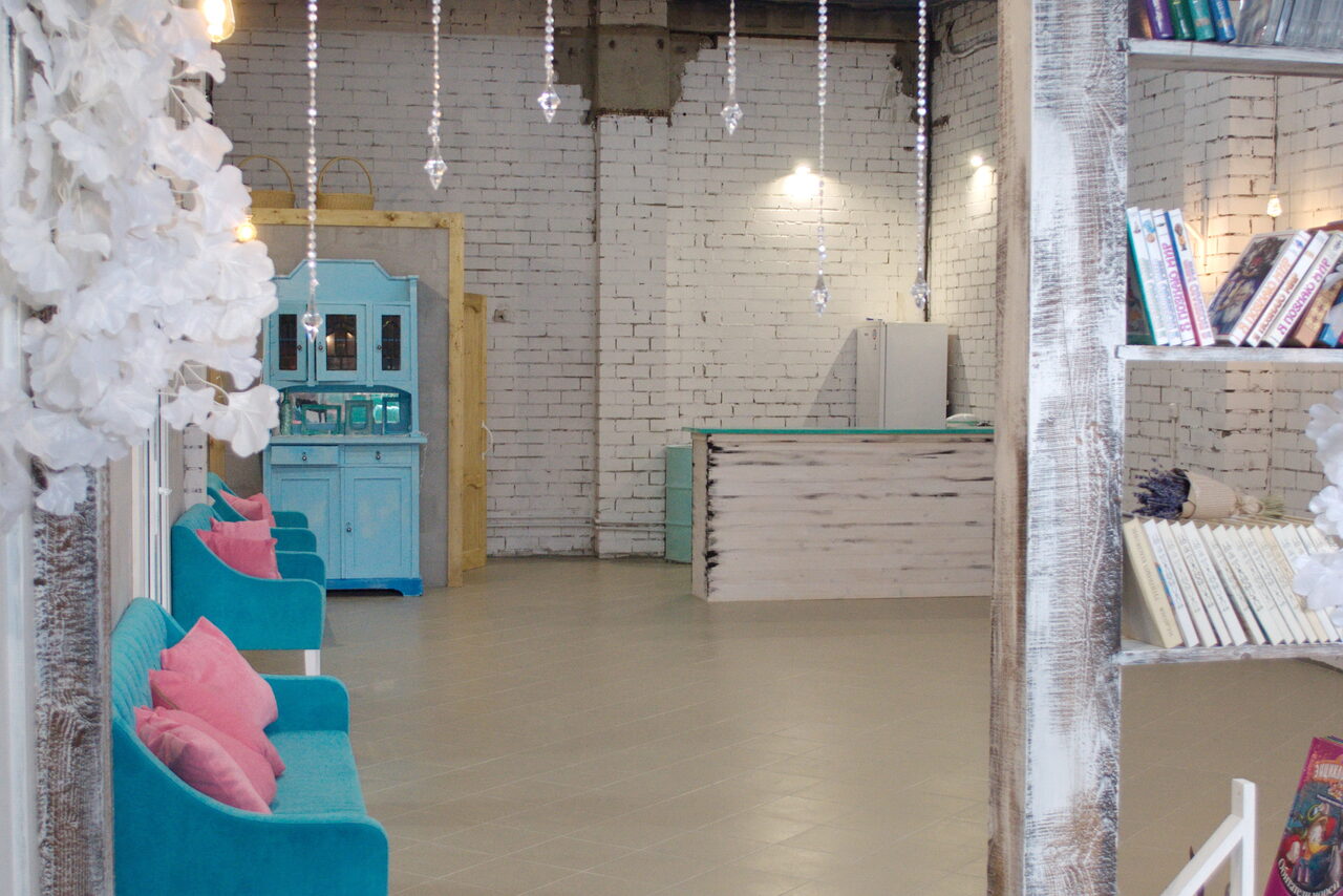 Арендовать Контора праздника. Зал в стиле лофт с отдельным входом