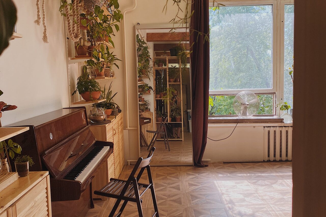 Арендовать Светлый лофт в кантри стиле