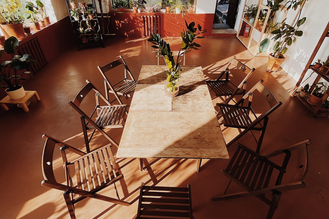 Арендовать Светлый лофт с растениями