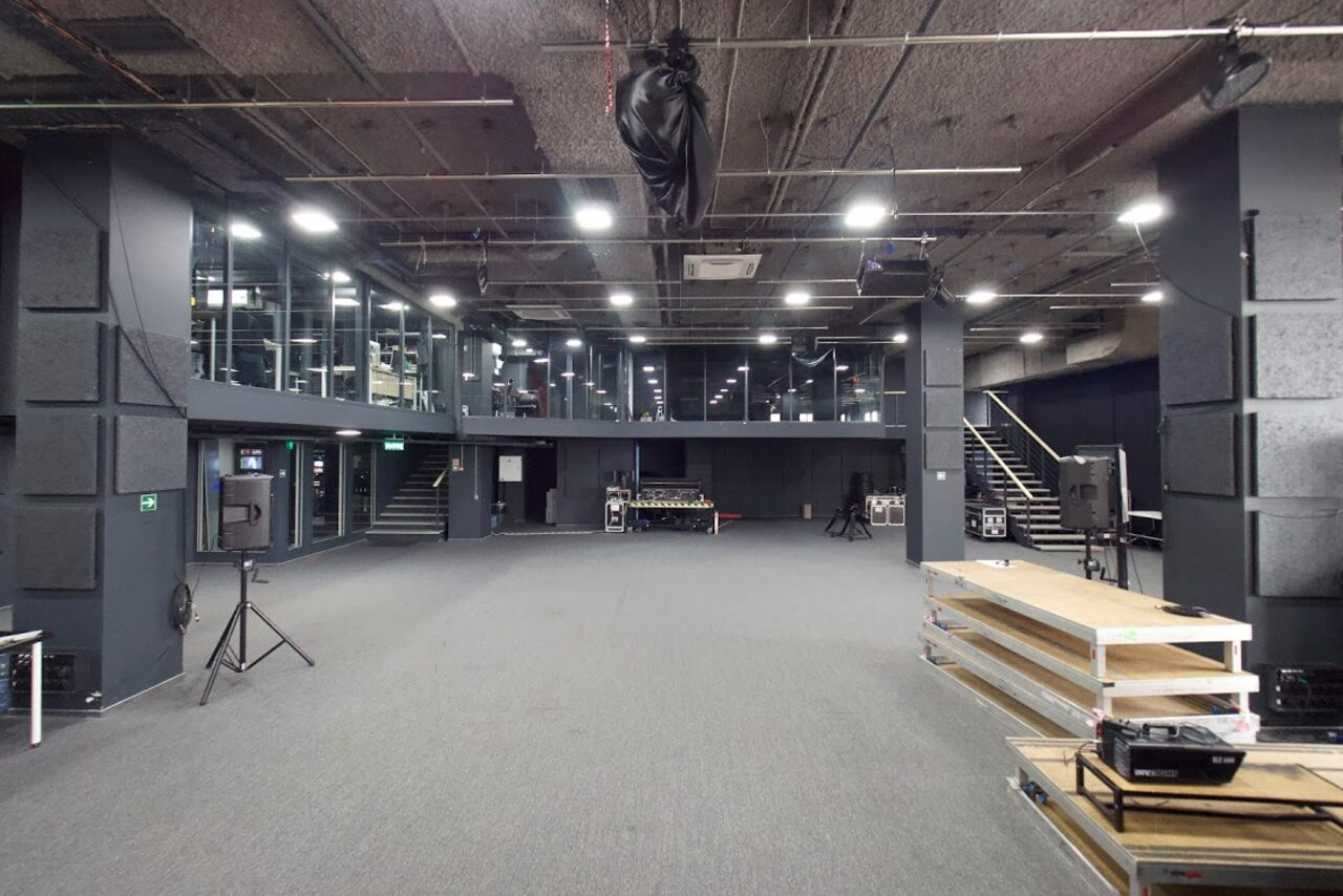 Арендовать LiveBox 