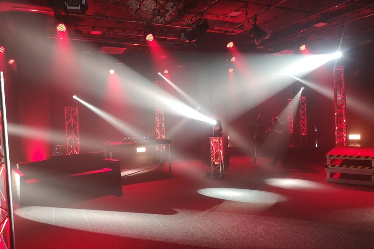 Арендовать LiveBox 