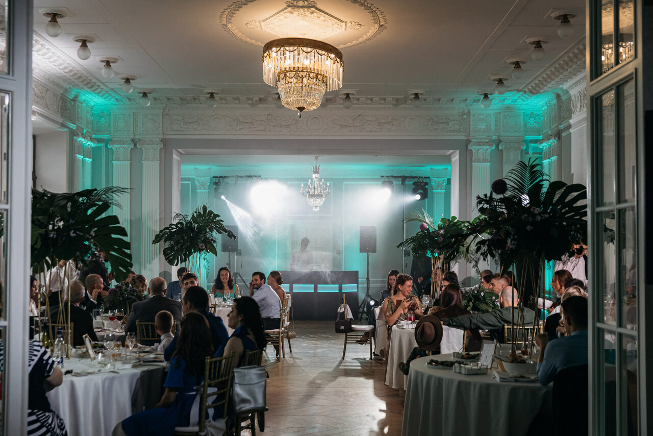 Арендовать Особняк Путилова